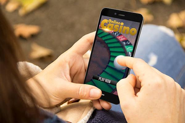How Traditional Games Fit Into Singapore online casino