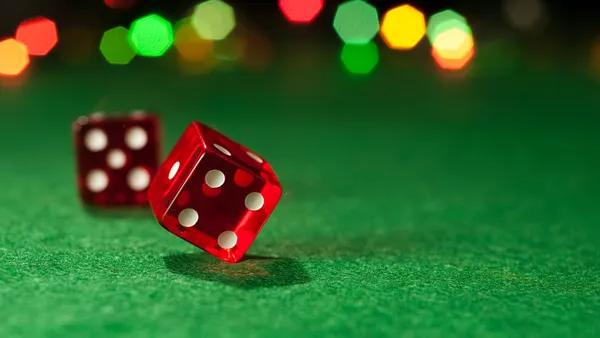 Explore Live Blackjack Challenges and Traditional Casino Games Through เว็บพนันออนไลน์