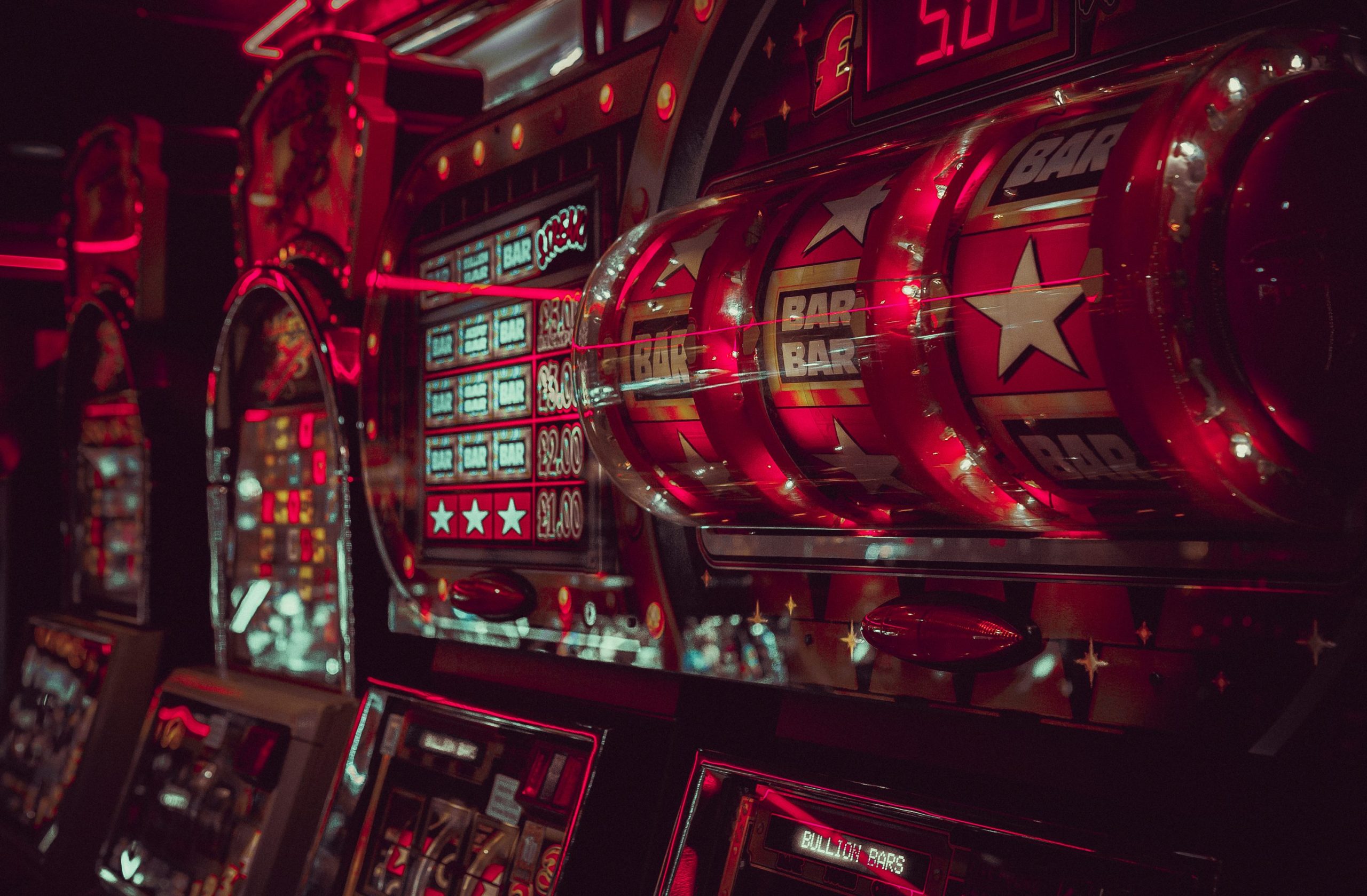 A Detailed Look at Choosing best online casino Singapore For comparing available features